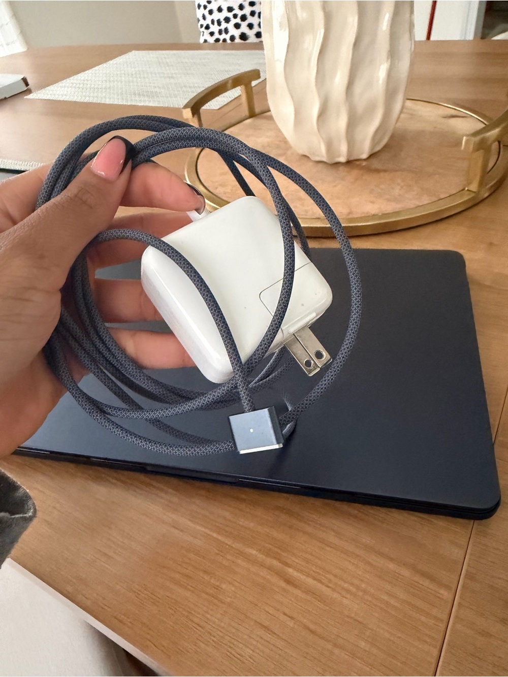 navy blue macbook air - Picture 3 of 3